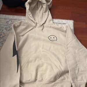 Starfit og sand hoodie
